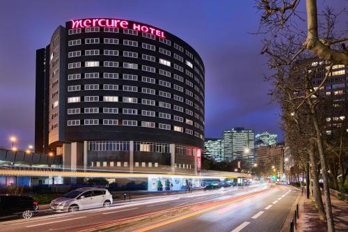 Exterior view, Mercure Paris La Defense in La Defense