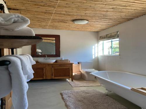 Vannas istaba, Aasvogelkrans Farm Cottages & Camping in Nieu-Bethesda