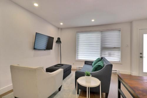 Home away from home, 2 BDRs near metro,8 mins to DT in Southwest