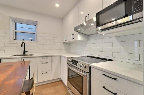 Home away from home, 2 BDRs near metro,8 mins to DT in Southwest