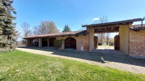 Viesnīcas āriene, Cascina Barosca in Castelnuovo Don Bosco