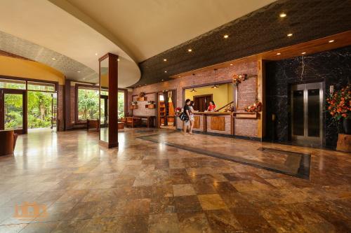 room detail thumbnail 1