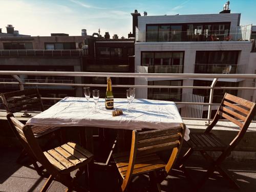 Appart familial, lumineux avec Parking & Terrasse, Ostende