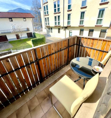 شرفة/ تراس, OLD SQUARE HOUSE - HIŠA NA STAREM TRGU (OLD SQUARE HOUSE - HISA NA STAREM TRGU) in Tolmin