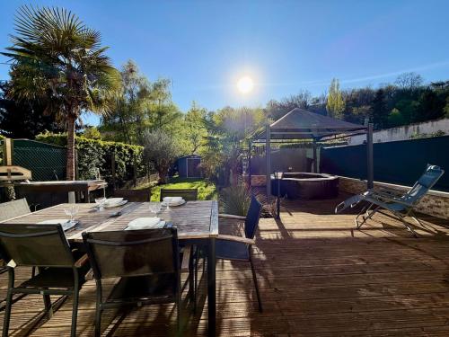 Parenthèse Détente Avec Jacuzzi & Terrasse 4 Pers (Parenthese Detente Avec Jacuzzi & Terrasse 4 Pers) in Nivolas-Vermelle
