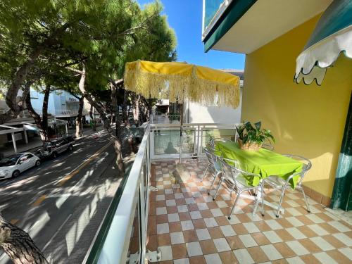 Appartamenti Residence Foscolo for Family - Tap to explore photos