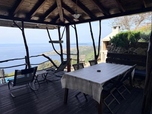 Balkons/terase, Vita Vacation Home in Ustrine
