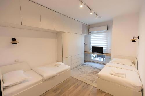Central Apartment 6 Tirana-By Green Terrace - image 5
