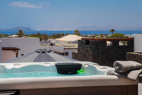 Villa Amana 5 star luxury resort for 10 people in Playa Blanca