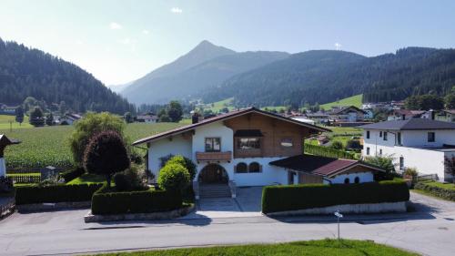 Das Landhaus - Großzügiges Ferienhaus in Altenmarkt in Altenmarkt im Pongau, Österreich