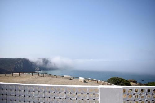 Balcony/terrace, The Cliff House with Terrace and Ocean View in Praia da Arrifana