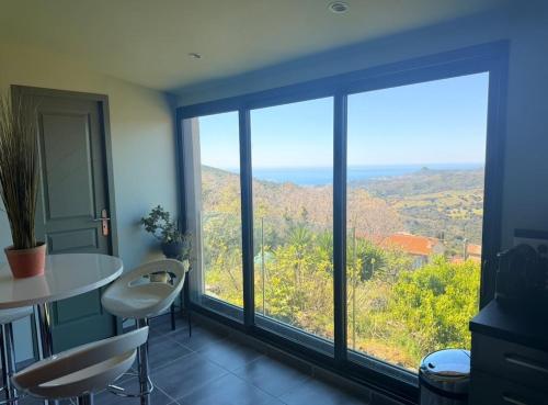 Appartement F2 vue mer, Jardin privatif & couchers de soleil, Prestation haut de gamme in Sant'Andrea-d'Orcino