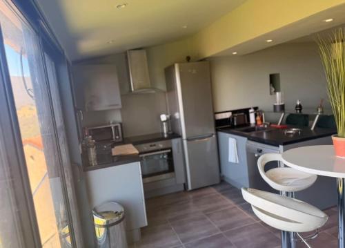 Appartement F2 vue mer, Jardin privatif & couchers de soleil, Prestation haut de gamme in Sant'Andrea-d'Orcino