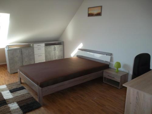 One room in a shared house near MAN-MTU-BMW