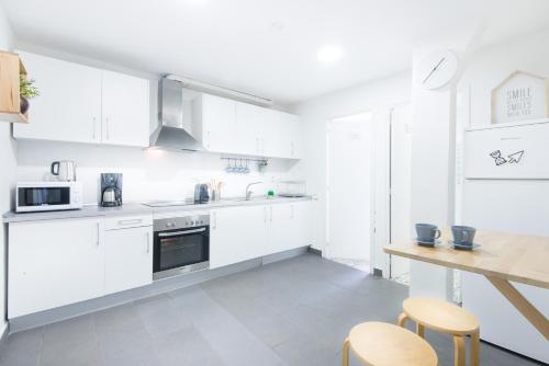 Four-Bedroom Apartment - Balmes, 12 image 10
