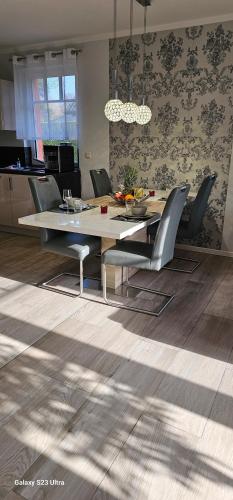 Cơ sở vật chất, Ferienhaus-Windflüchter Hirtenweg 3B (Ferienhaus-Windfluchter Hirtenweg 3B) in Zingst