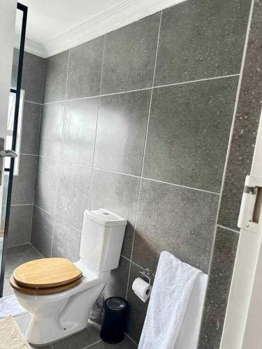 Caline VIP Luxury Jacuzzi & Swimming Pool MEWS - image 13