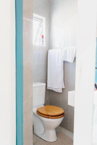 Caline VIP Luxury Jacuzzi & Swimming Pool MEWS - image 8
