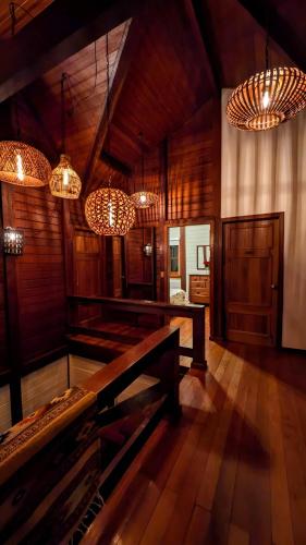 Casa Aquiles, Free Sea Fishing Trip Included! in El Gigante