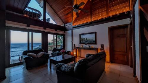 Casa Aquiles, Free Sea Fishing Trip Included! in El Gigante