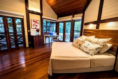 Casa Aquiles, Free Sea Fishing Trip Included! in El Gigante