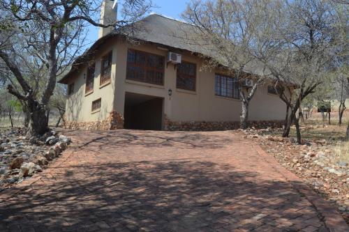 Thabaledi Game Lodge