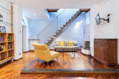 Spacious & Comfortable apt, Near Central Station