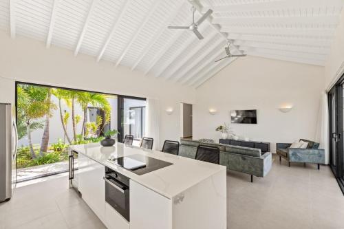 Moderne en luxe villa op Jan Sofat door CAYA in Nieuwpoort