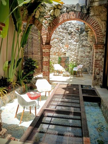 Exterior view, Loft Colonial Restaurado en Getsemani in Pie Del Centro