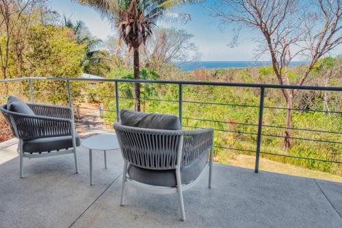 Balkons/terase, Ocean View Tranquility 2BR with Pool in Playa Ostional
