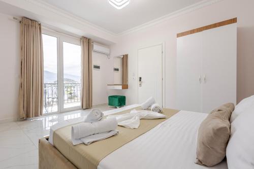 Golden Hill Ksamil – Ksamil, OR