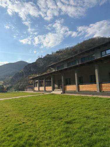Cabana Piatra Buru in Buru