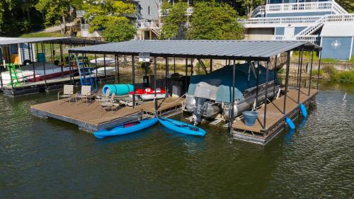 Racetrack Cove 3bed 2bth Lake Views Dock - image 12