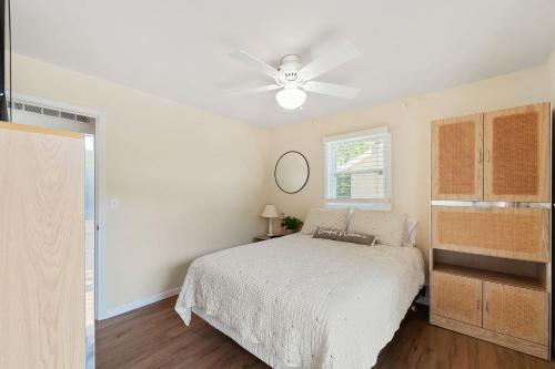 Racetrack Cove 3bed 2bth Lake Views Dock - image 13