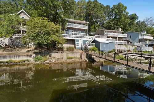 Racetrack Cove 3bed 2bth Lake Views Dock - image 6