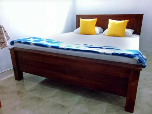 1 queen bed