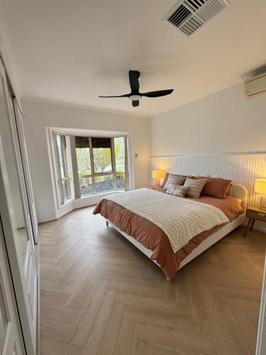 Private Lagoon Retreat in 瑞馬克