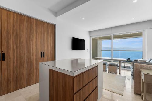Casa Corazon at Harbor 171 North Tower