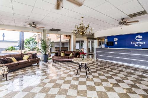 로비, 클라리온 인 니어 매캘런 에어포트 (Clarion Inn near McAllen Airport) in 매캘런 (TX)