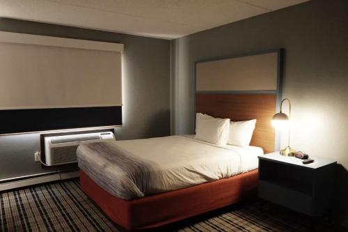 AmericInn by Wyndham Forest Lake - image 40