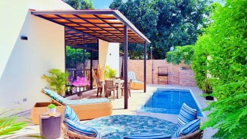 Villa Paz CASA QUINTA CON PISCINA PRIVADA in Ricaurte