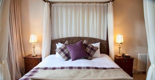 85038515 The Falcon Hotel