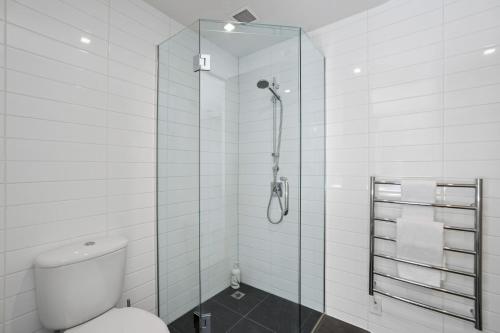 Central Queenstown Retreat | Walk to Town Centre - main image