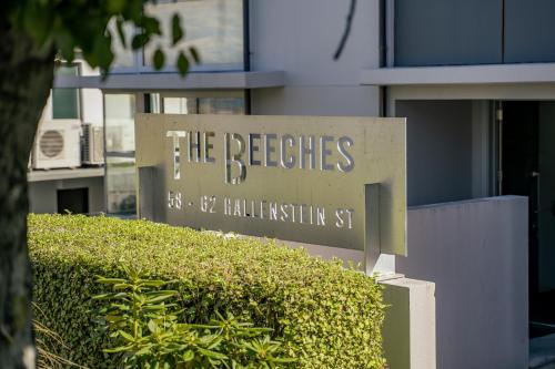 Central Queenstown Retreat | Walk to Town Centre - image 3