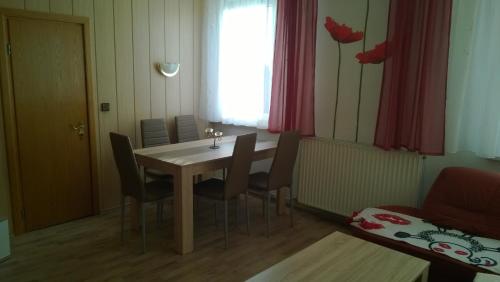 Three-Bedroom Apartment image 7