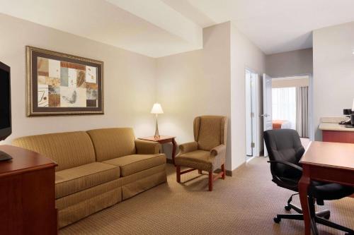 Country Inn & Suites by Radisson, Harrisonburg, VA in Harrisonburg, USA