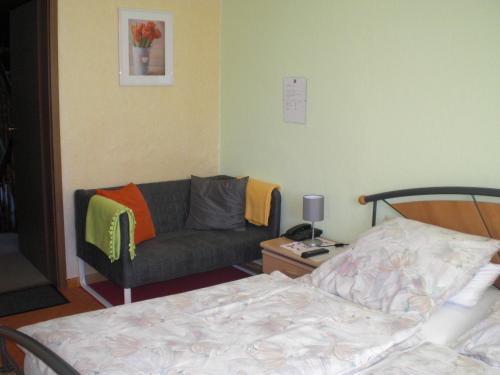 Standard Double Room image 1