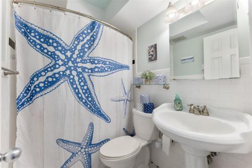 Surfside Getaway with Heated Pool & BBQ Grill - image 9
