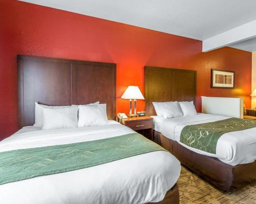 Comfort Suites Palm Desert I-10 - image 26