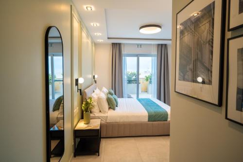 1 queen bed
